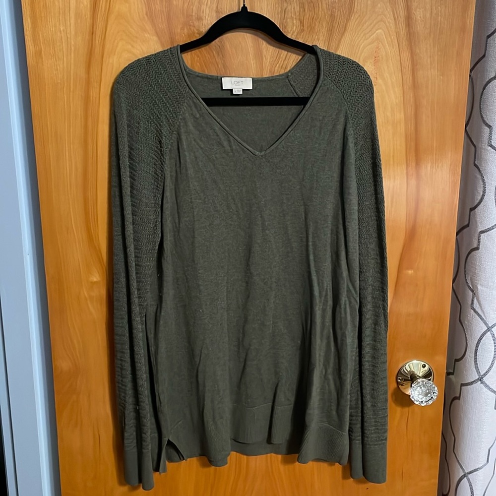 Never worn Loft sweater